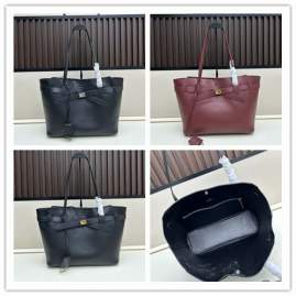 Picture of Balenciaga Handbags _SKUfw217833025fw
